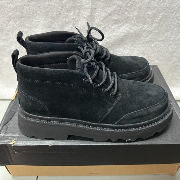 UGG Mens Size 11 Black Chukka Lug Suede Leather Boots main image 4